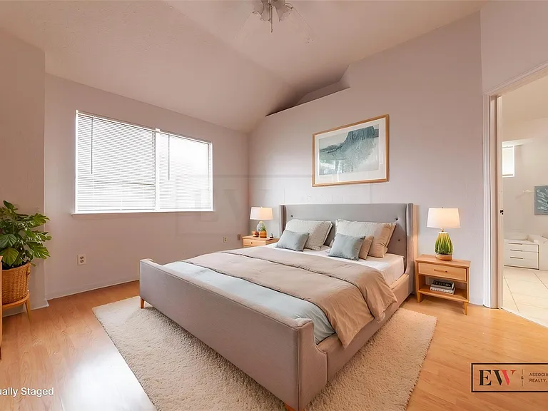 1722 Foxlake Dr — Photo 13