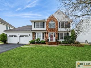 14 Reid Way, Freehold, NJ 07728