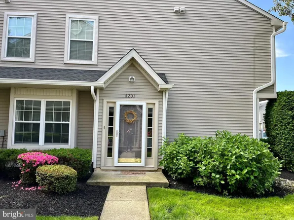 4201 Grenwich Ln, Mount Laurel, NJ 08054