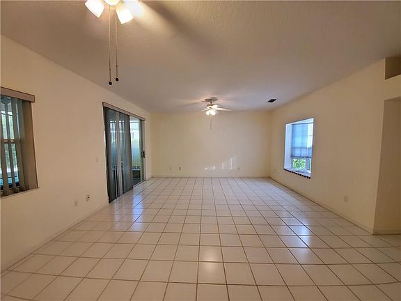3rd image of 1973 Westhampton Ct