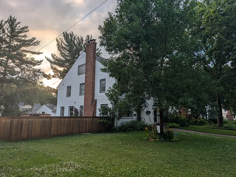 5612 Sheridan Ave S — Photo 2