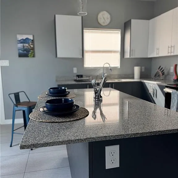 2022 Summerland Ln #4 — Photo 6