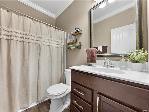 4th image of 4548 Eastwick Dr