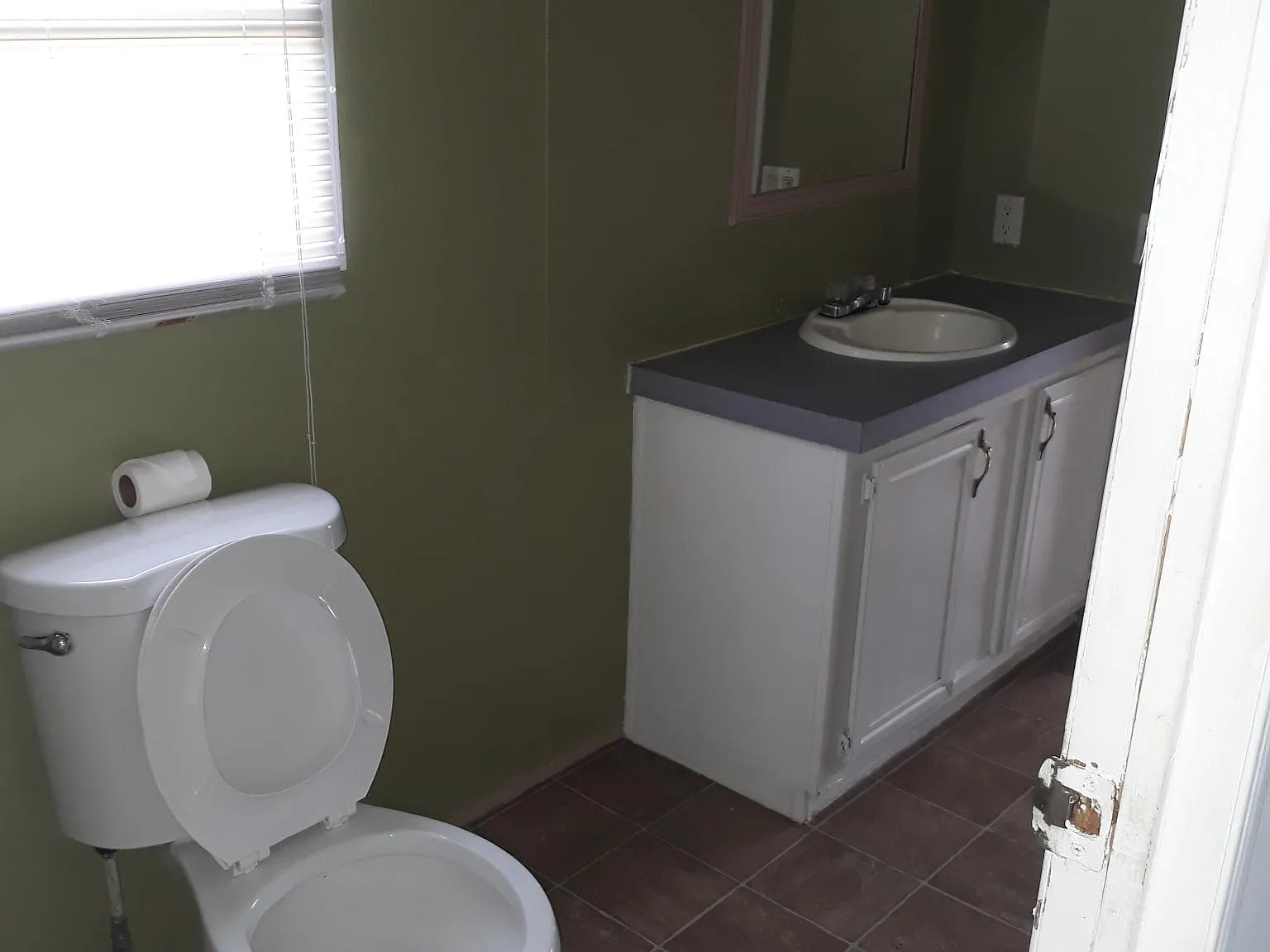 2 bed, 1160 sqft, $1,800 — Photo 1