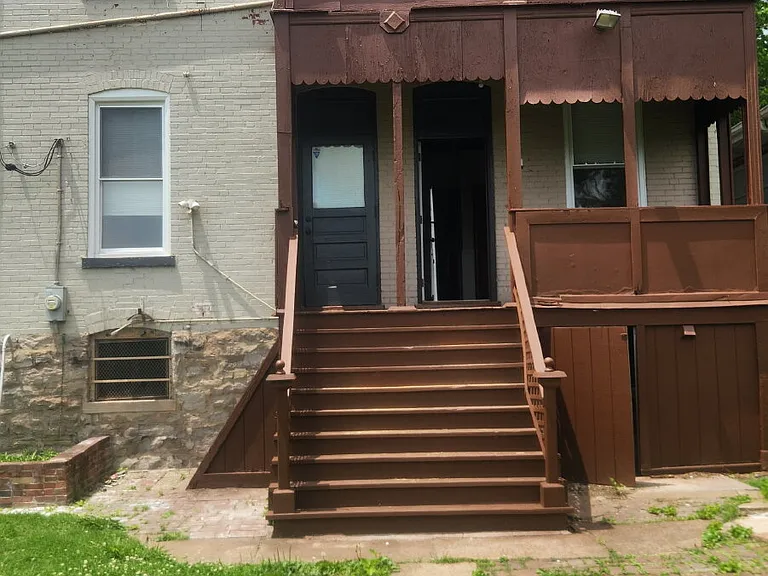 4116 E Iowa Ave — Photo 45