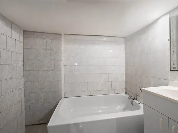 1419 East 54th Street image 16 of 16