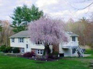126 Worcester St, North Grafton, MA 01536