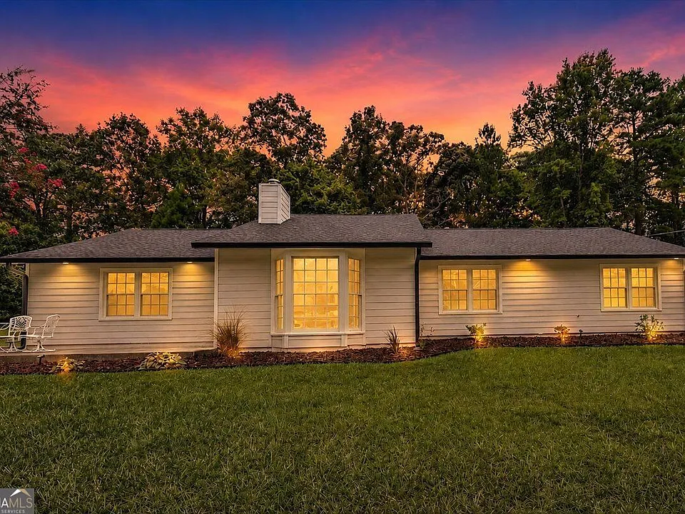 120 Creekwood Ln