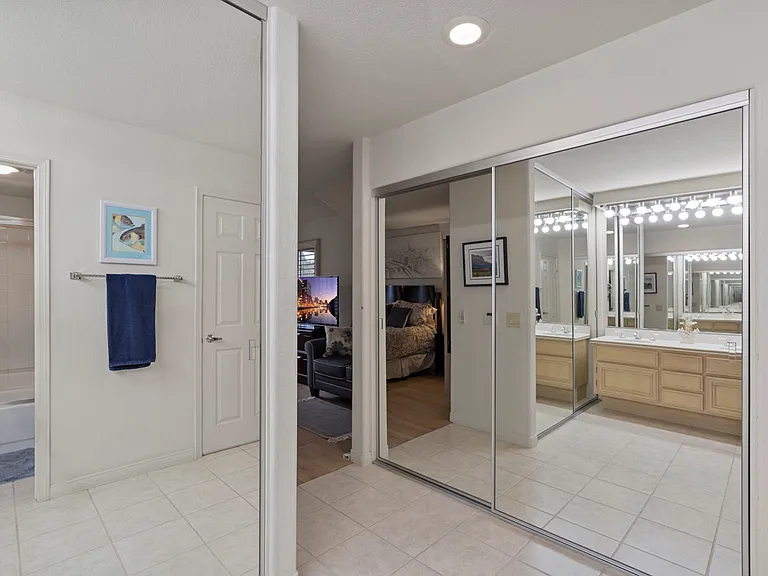 4947 Delos Way — Photo 31