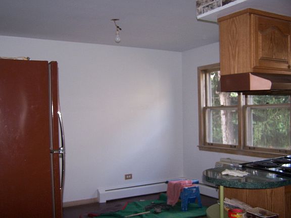 3rd image of 65 Dover Dr