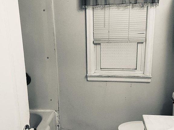3rd image of 8630 W Montana Ave
