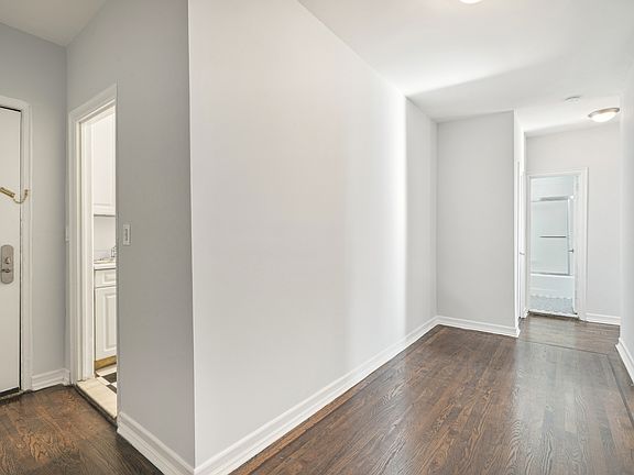 3rd image of 2175 Cedar Ave APT 4B
