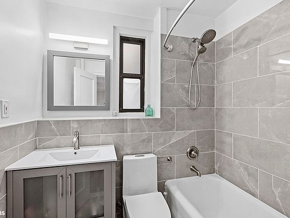 5th image of 17 W 64th St #5A