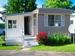 4313 Swan Lake Dr, Allegan, MI 49010