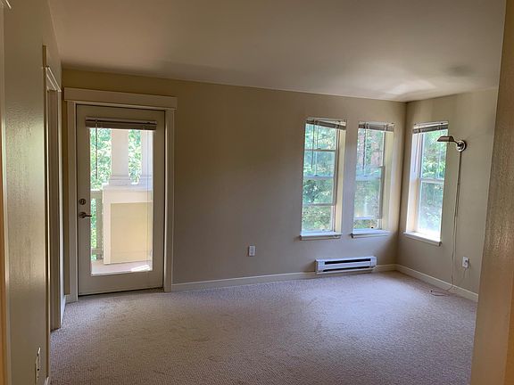 4th image of 7711 NE 175th St Unit B310