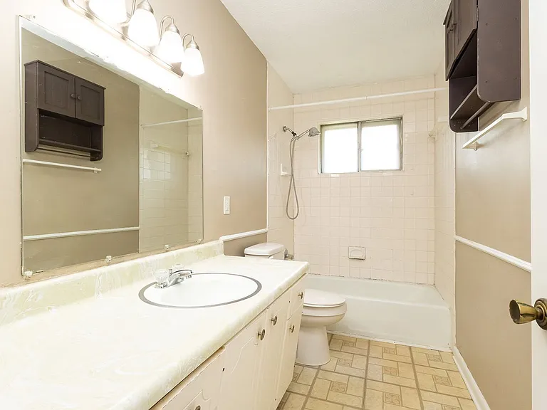3614 Missionaire Ave — Photo 10