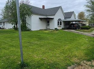 814 Mulberry St, Marshall, IL 62441