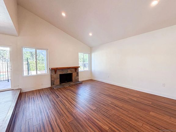 3rd image of 15408 Glentree Rd