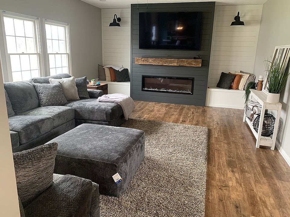 1st image of 505 S Wintergreen Dr