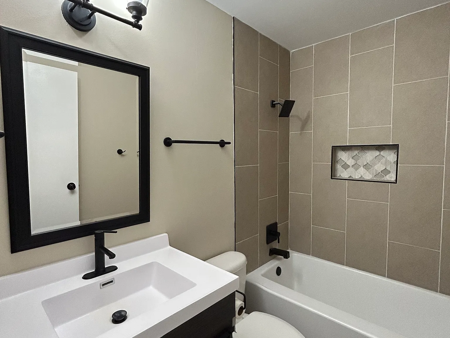 4 bed, 1864 sqft, $2,300 — Photo 4