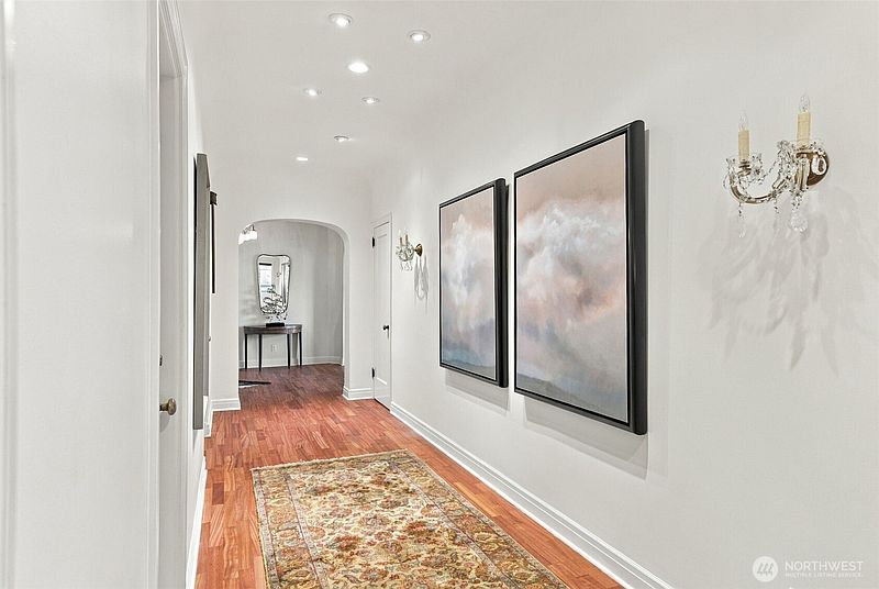 3rd image of 1223 Spring Street #1200