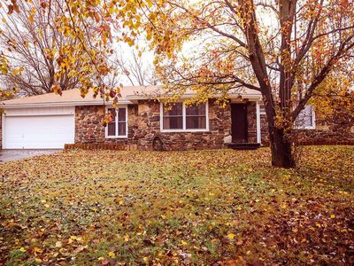 3033 E Hawkins St, Springfield, MO, 65804