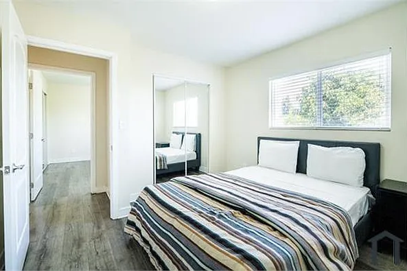2435 Lancaster Ave — Photo 6