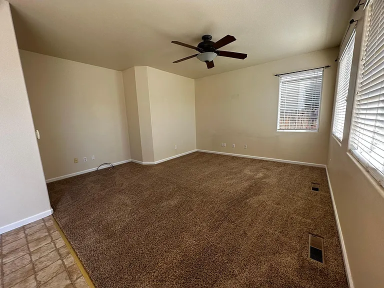 2306 Clementine Ln — Photo 5