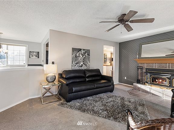 Beautiful entry that leads to the dining or living room.