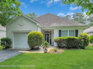 8 April Springs Ct, Lakewood, NJ 08701