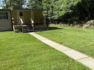 1031 S Bank St, Derry, PA 15627