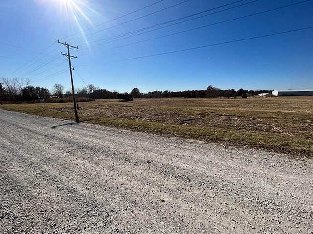 1st image of Dogwood Ln
