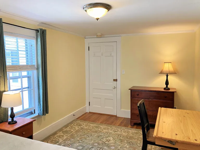 14 S Chestnut St — Photo 38