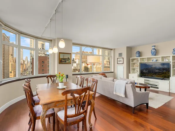 181 East 90th Street 14B image 1 of 10