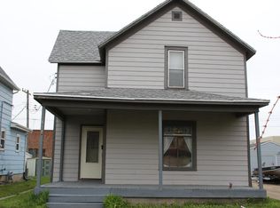 418 S 4th St, Aberdeen, SD 57401