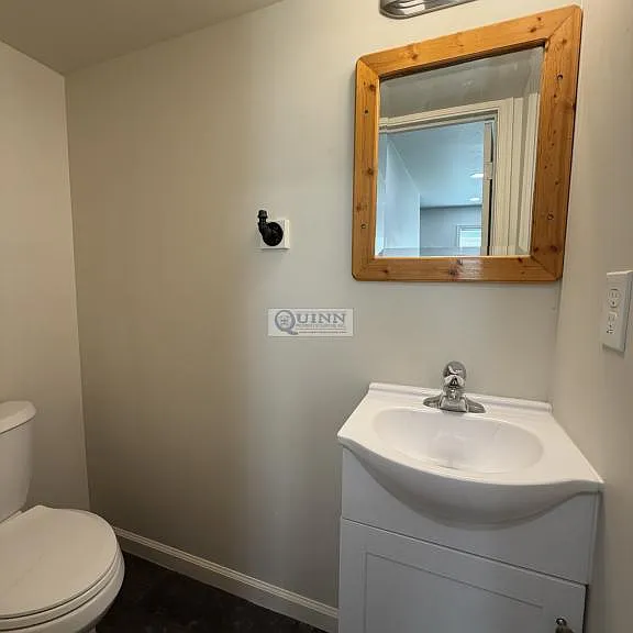 319 Willow Dr — Photo 7