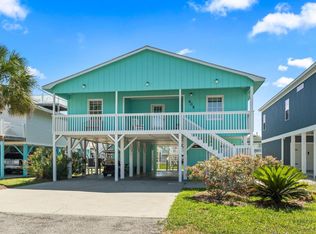 405 35th Ave N, North Myrtle Beach, SC 29582