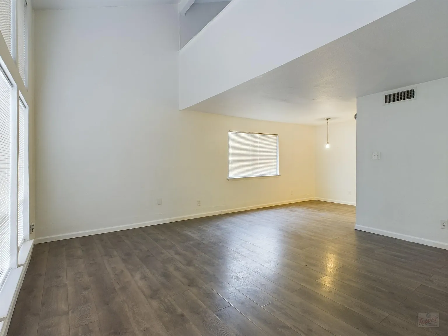 1 bed, 1.0 bath, 714 sqft, $995 — Photo 3