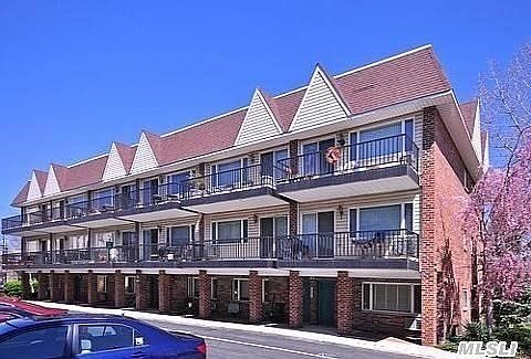 2nd image of 106 Atlantic Ave