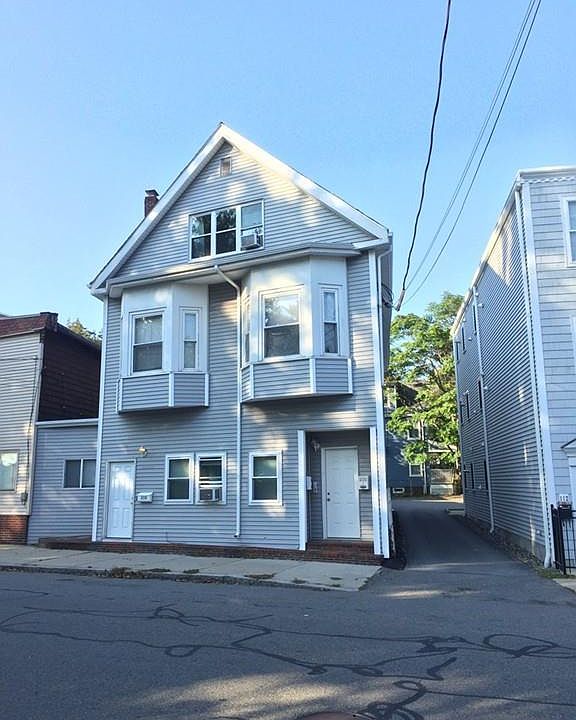 1st image of 108 Washington St #3