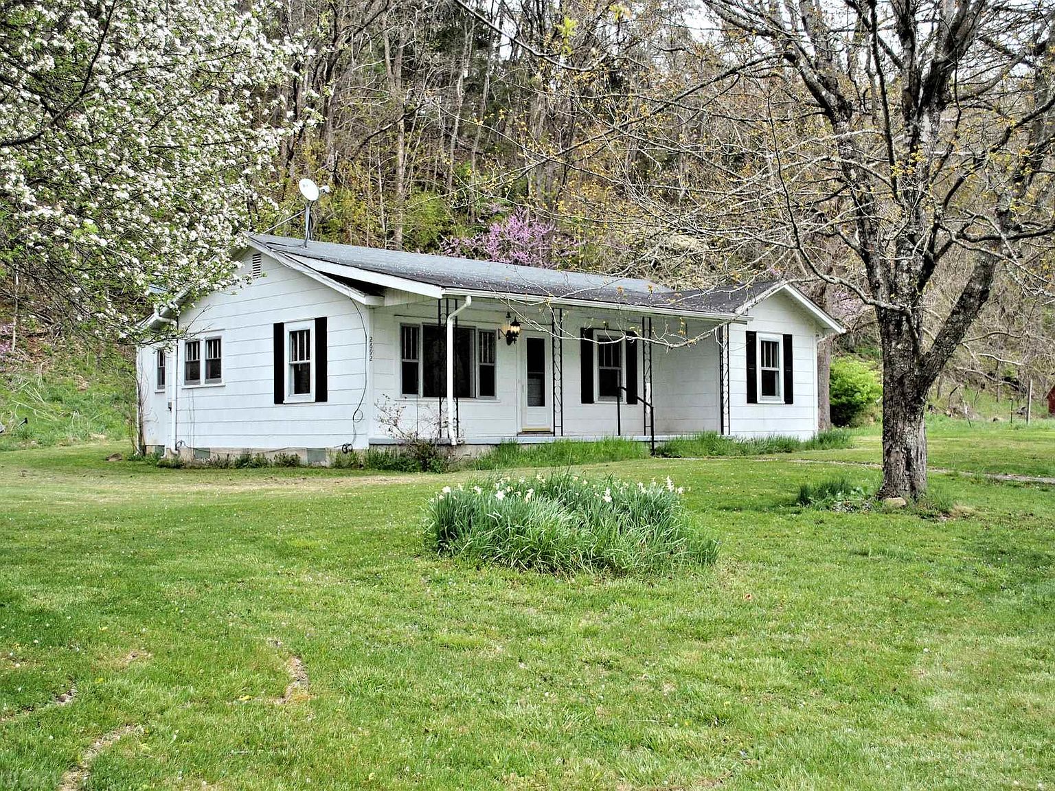 2692 Max Creek Rd, Hiwassee, VA 24347 Zillow