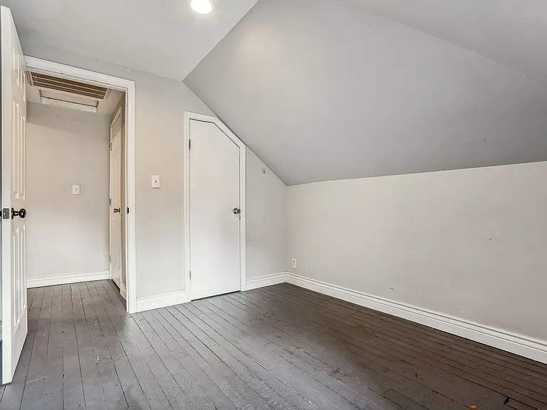 2246 N 4th St — Photo 52