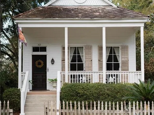 512 Marigny Ave, Mandeville, LA 70448