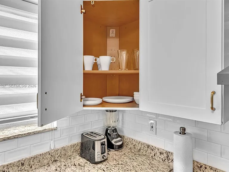 10002 E Bay Harbor Dr #2 — Photo 9