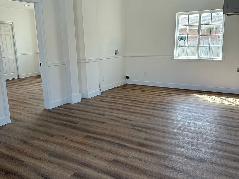 8178 Chestnut Ave #B — Photo 3