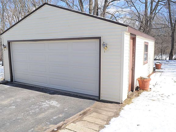 3rd image of 6990 Hiatt Dr