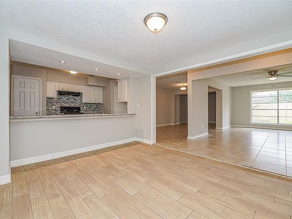 4th image of 10327 Kirkvale Dr