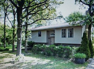 37965 N Northern Ave, Beach Park, IL 60087