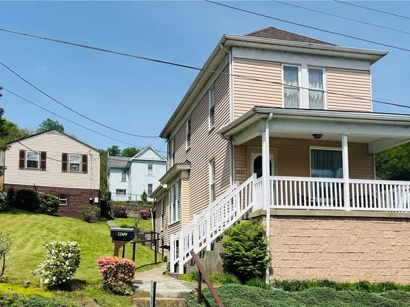 1121 N 7th St, Martins Ferry, OH 43935