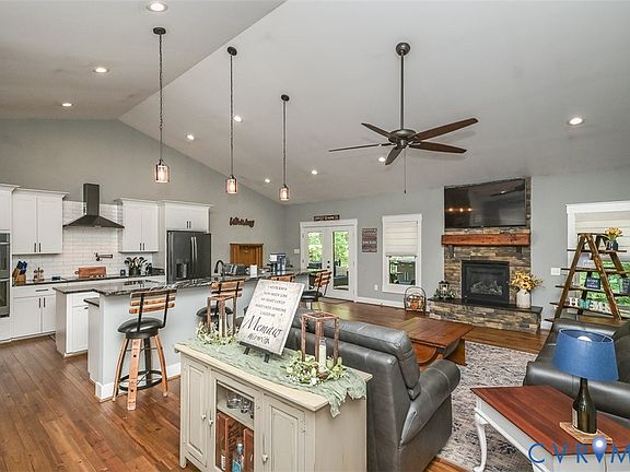 2nd image of 8470 Elysium Dr